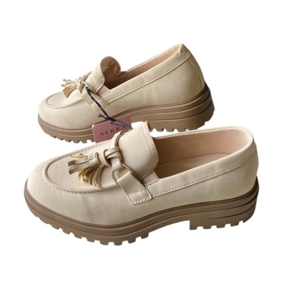 SERRA NWT Ladies' Platform Loafers - Light Beige Suede Look Tassels, Lug, Size 8 - Picture 1 of 5